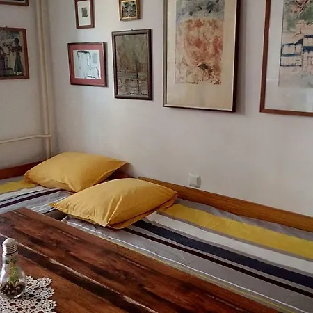 80 M2 In City Center Apartmán