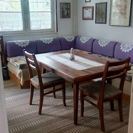 Apartmán 80 M2 In City Center